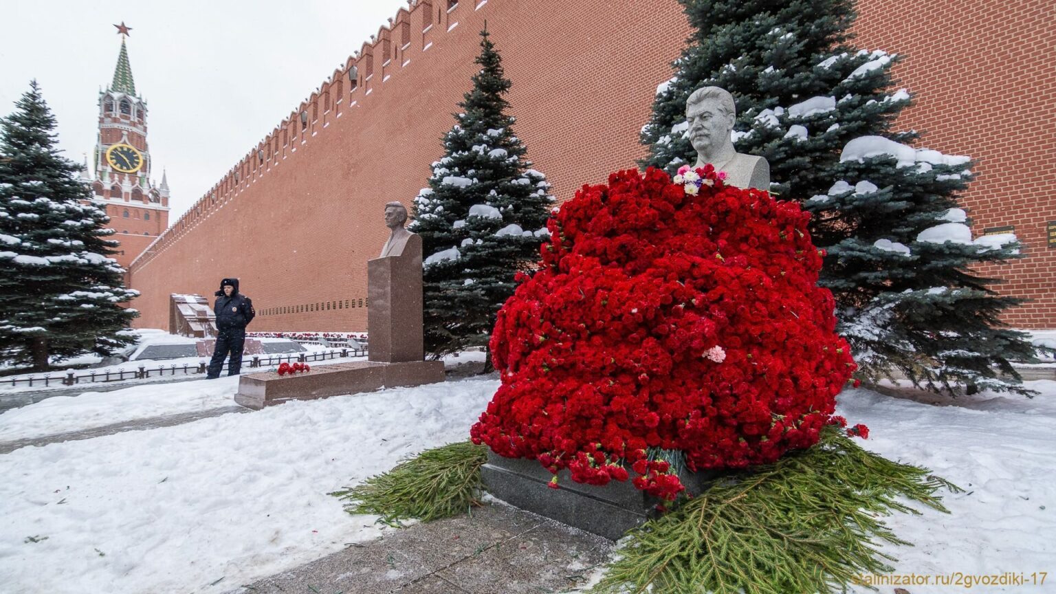 могила сталина в москве