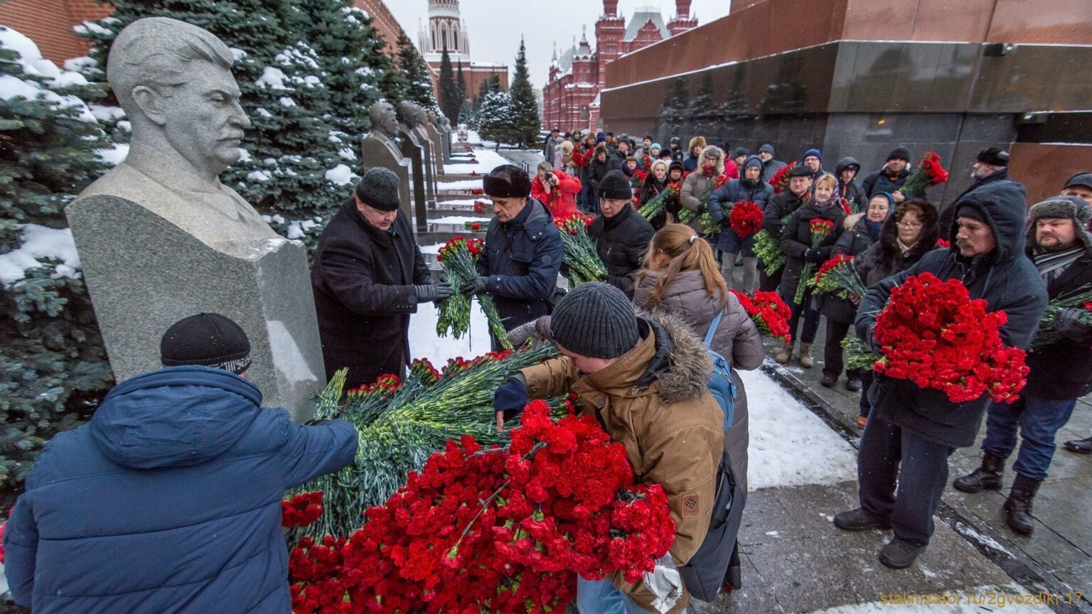 захоронения на красной площади в москве