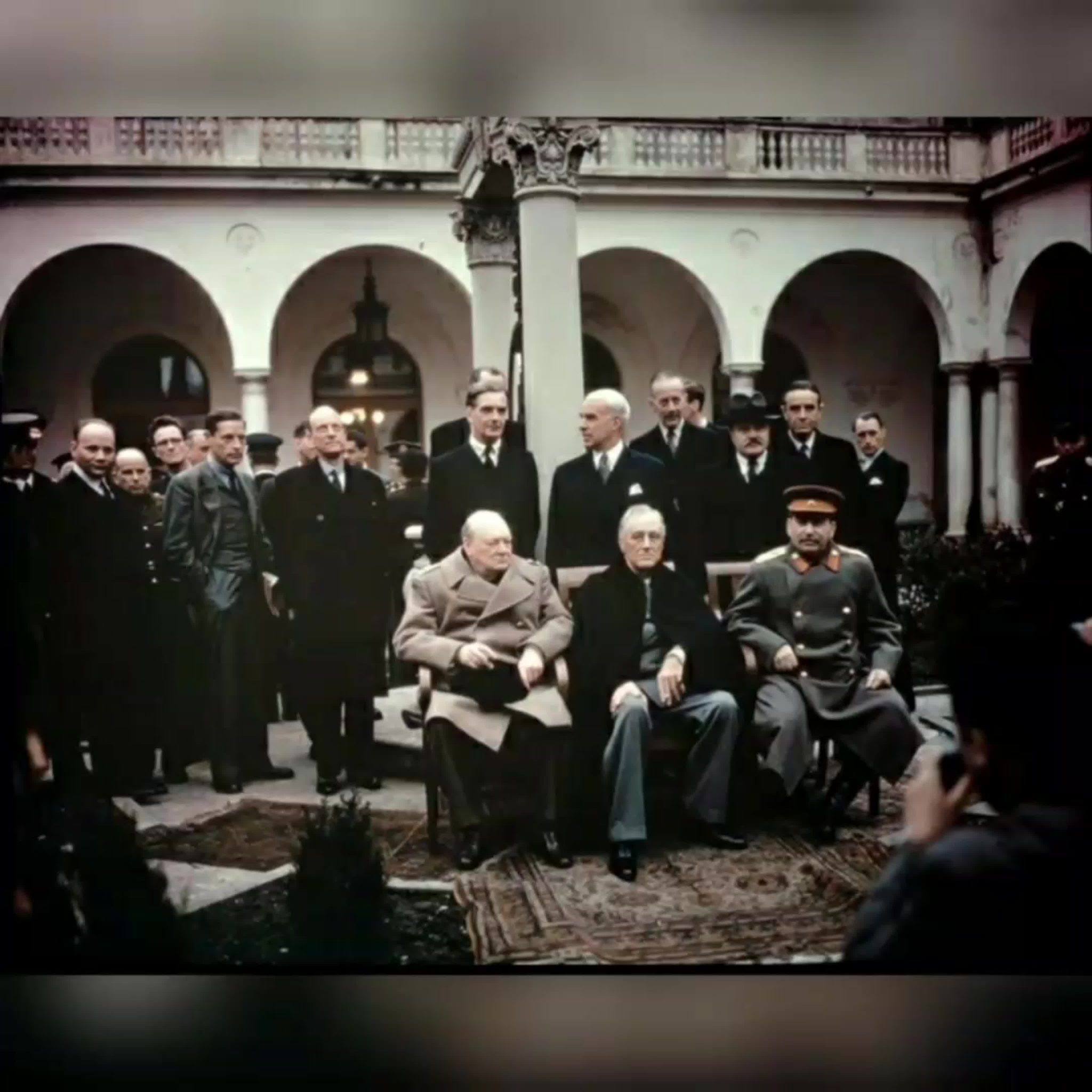 Сталин Черчилль и Рузвельт в Ялте